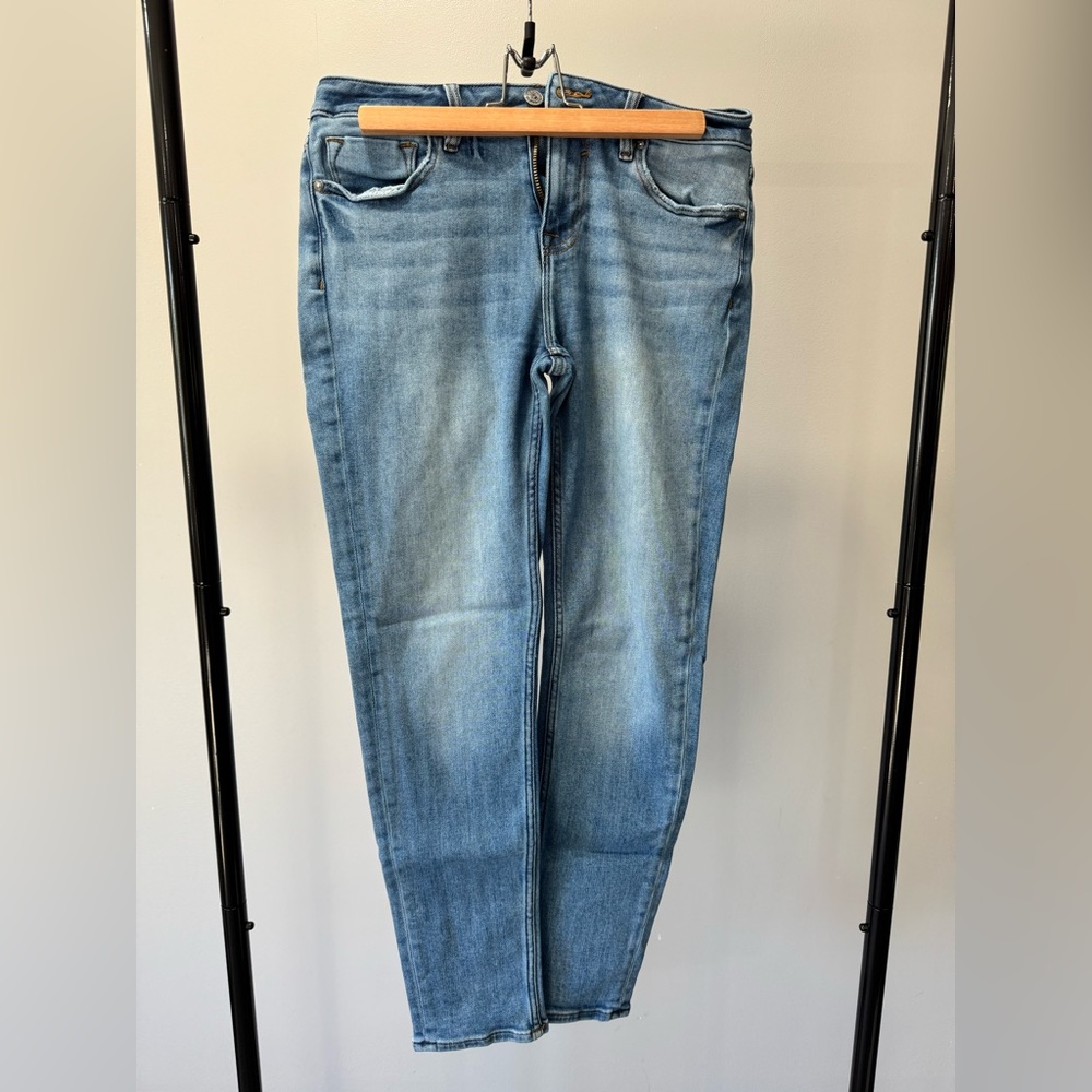 Vigoss Light Blue Straight Leg Jeans